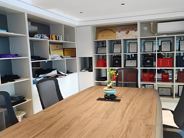 東莞市熱點(diǎn)電熱科技有限公司